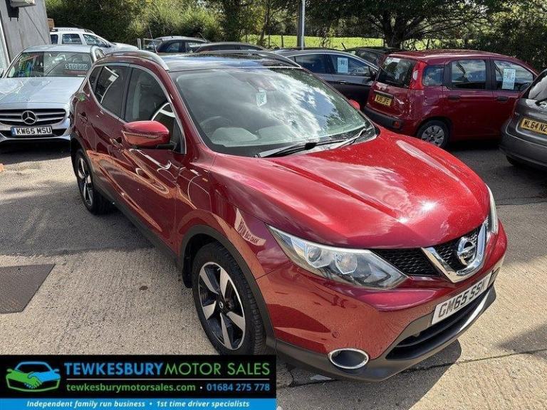 2015 Nissan Qashqai DIG-T n-tec+ SUV Petrol Manual