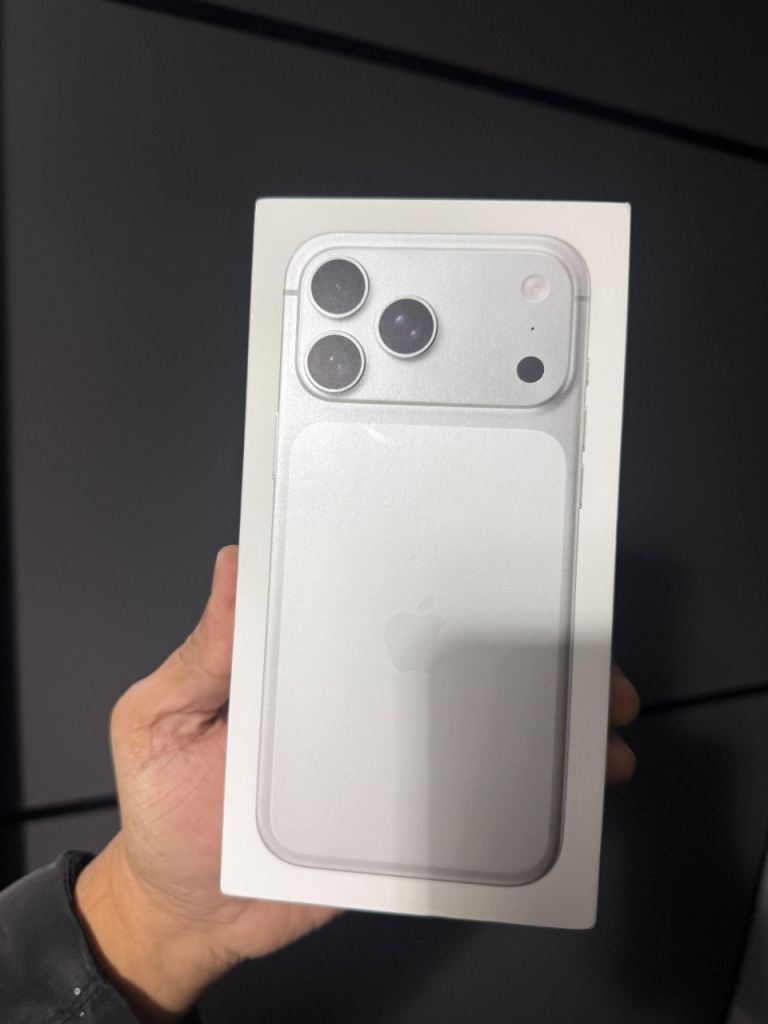 iPhone 17 pro max 1TB unlocked sealed in box new fixed price 