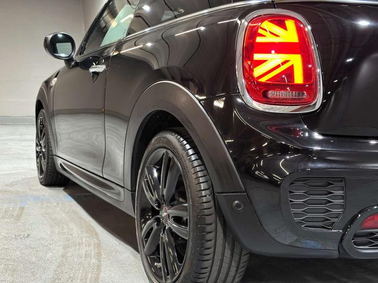 2019 MINI Hatch 2.0 Cooper S Sport II 3dr Auto HATCHBACK PETROL Automatic