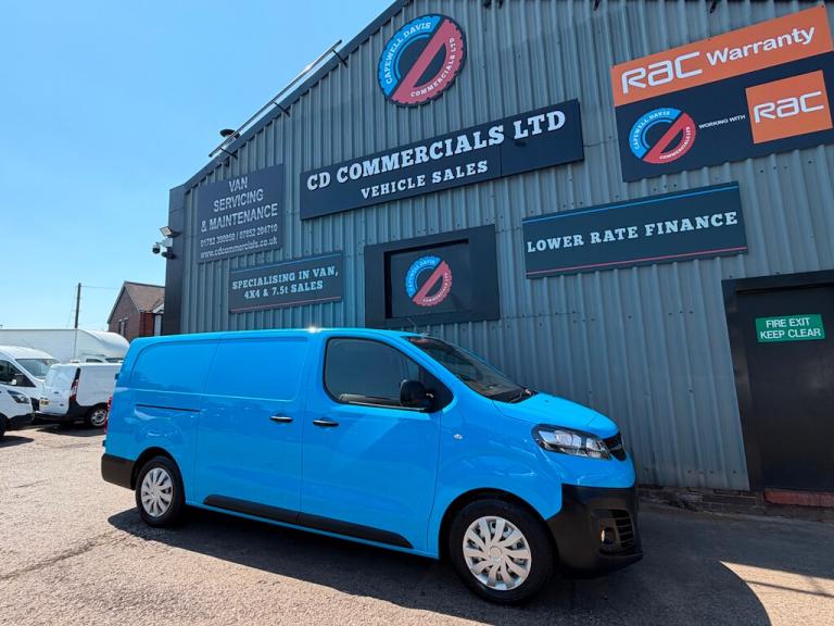2022 Vauxhall Vivaro 3100 DYNAMIC L2 H1 LWB 100KW 75KWh Automatic Electric Air/Con Panel Van Elec...