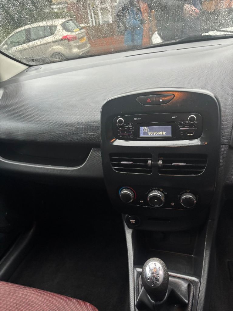 Renault, CLIO, Hatchback, 2014, Manual, 1149 (cc), 5 doors