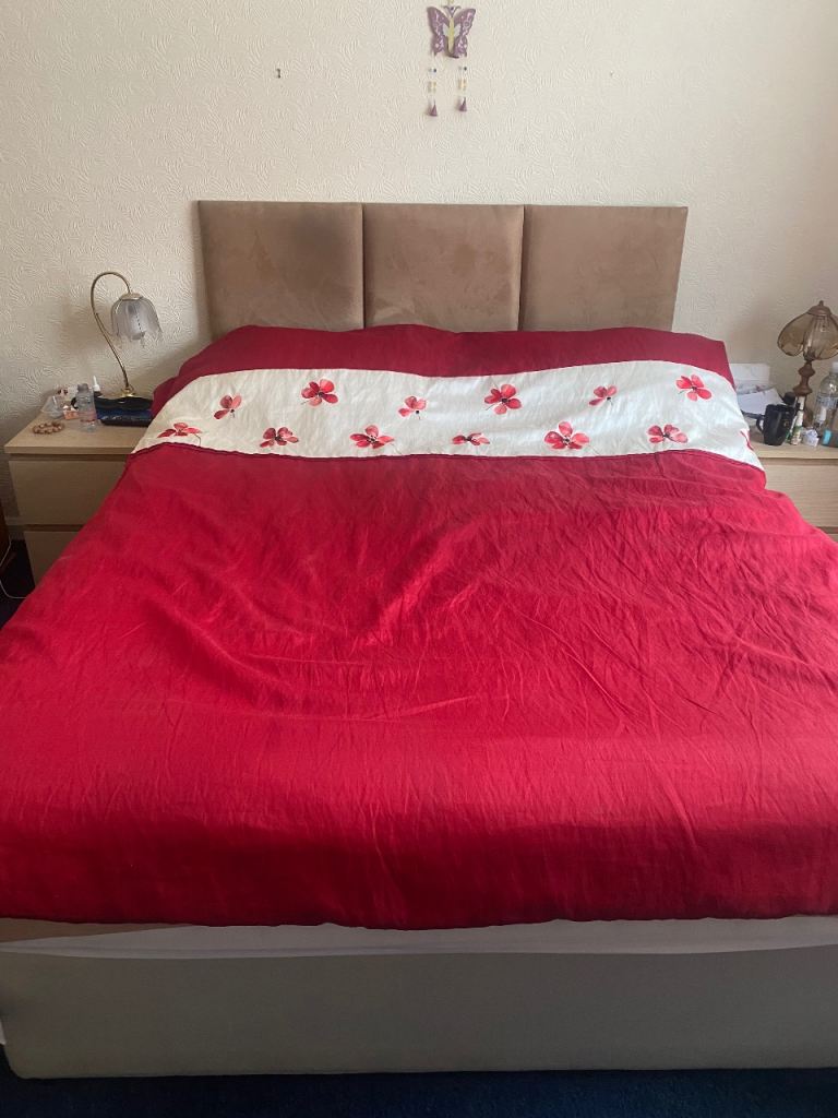 King size bed FREE
