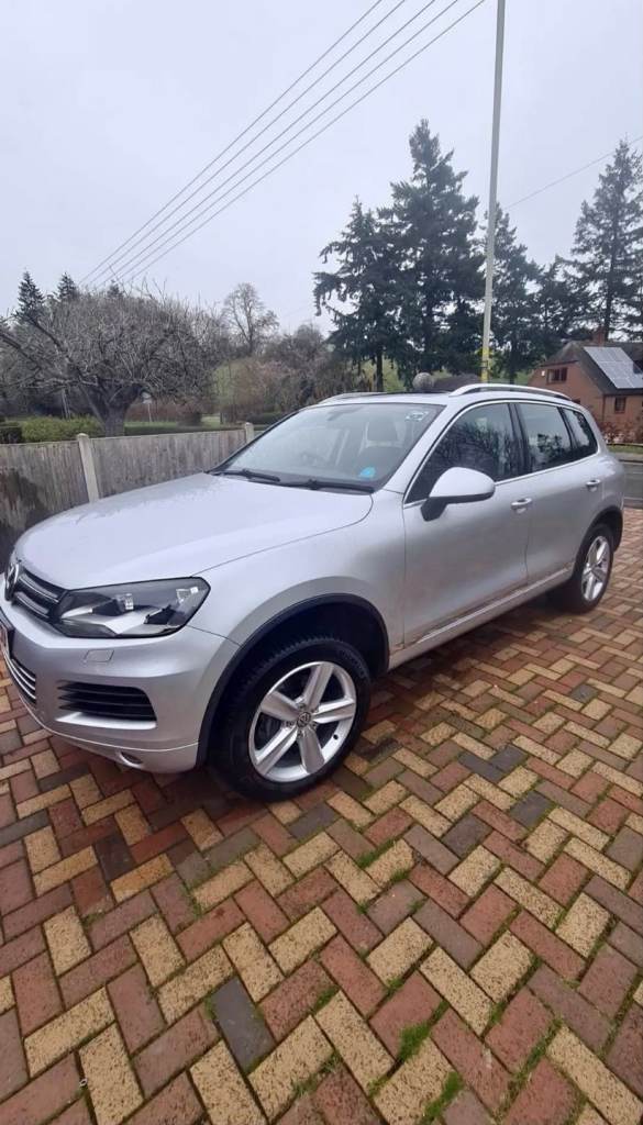 Volkswagen, TOUAREG, Estate, 2012, Semi-Auto, 2967 (cc), 5 doors