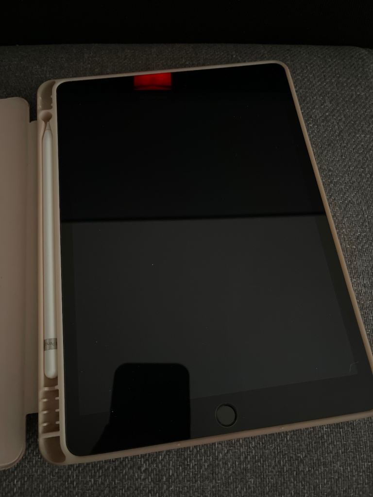 Apple iPad 9th gen 64gb (read)