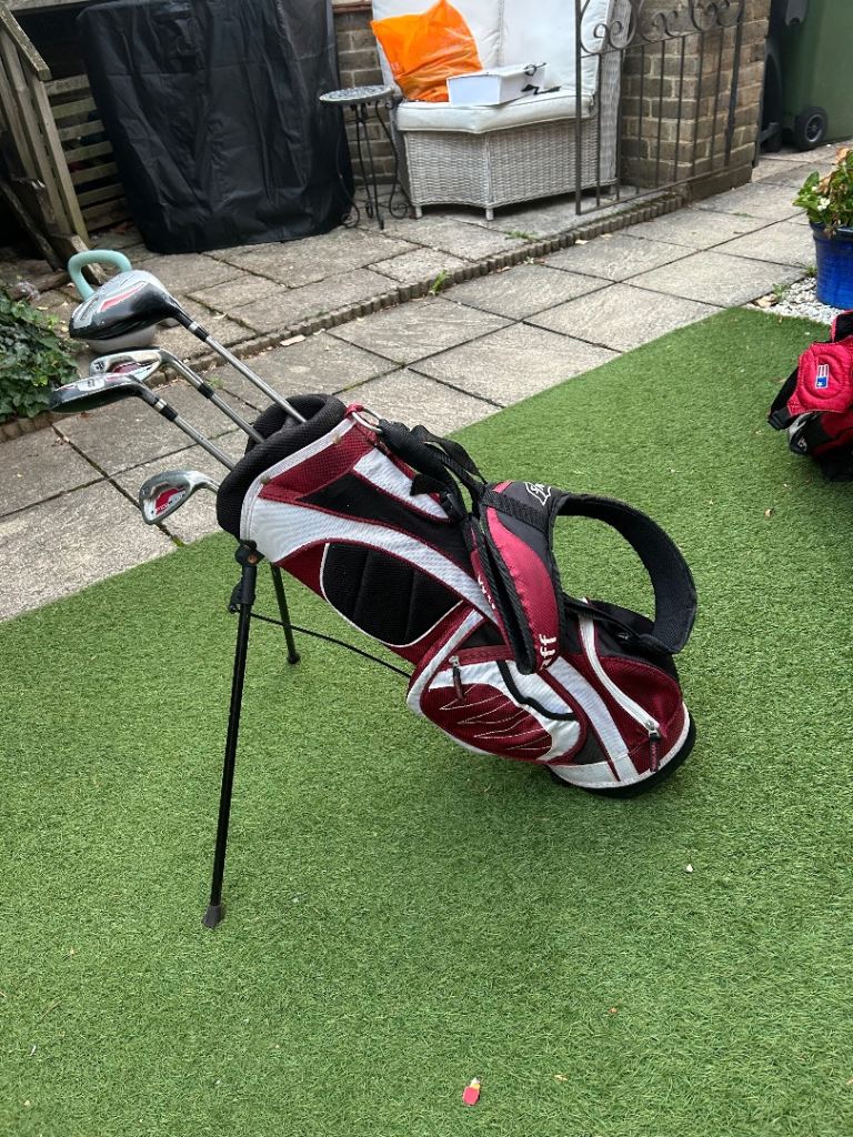 Wilson Staff Golf Club Set with Stand Bag – Good Condition