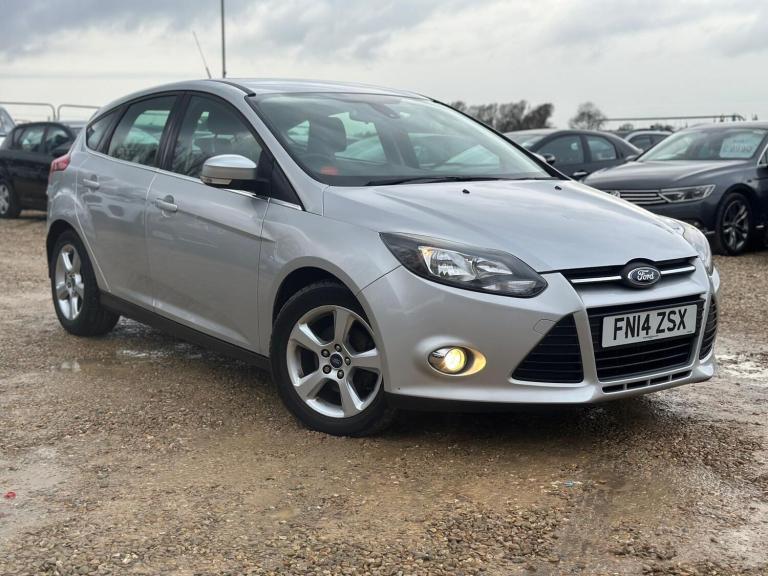  Ford Focus 1.0T EcoBoost Zetec Navigator Euro 5 (s/s) 5dr Petrol Manual