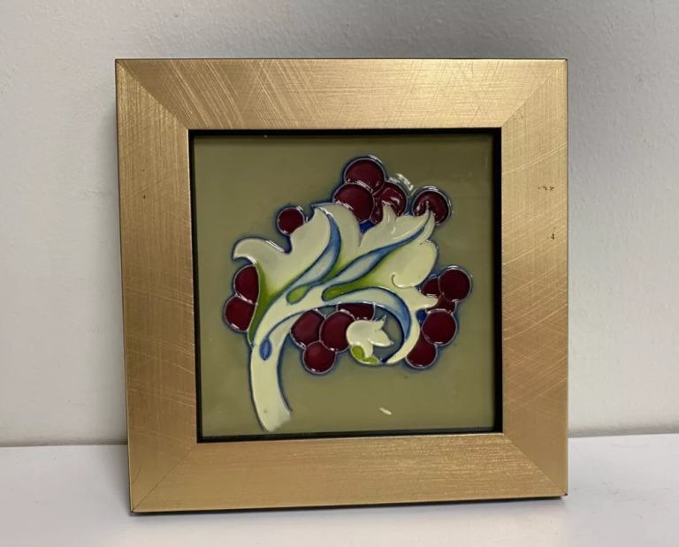 Moorcroft Pottery - Flower - Framed Tile/Plaque - PLQ6