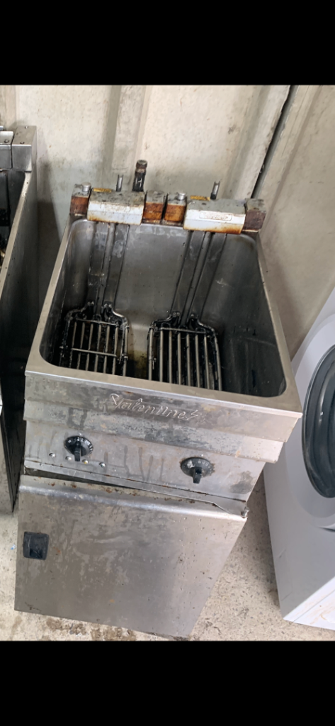 5 x commercial chip fryers 