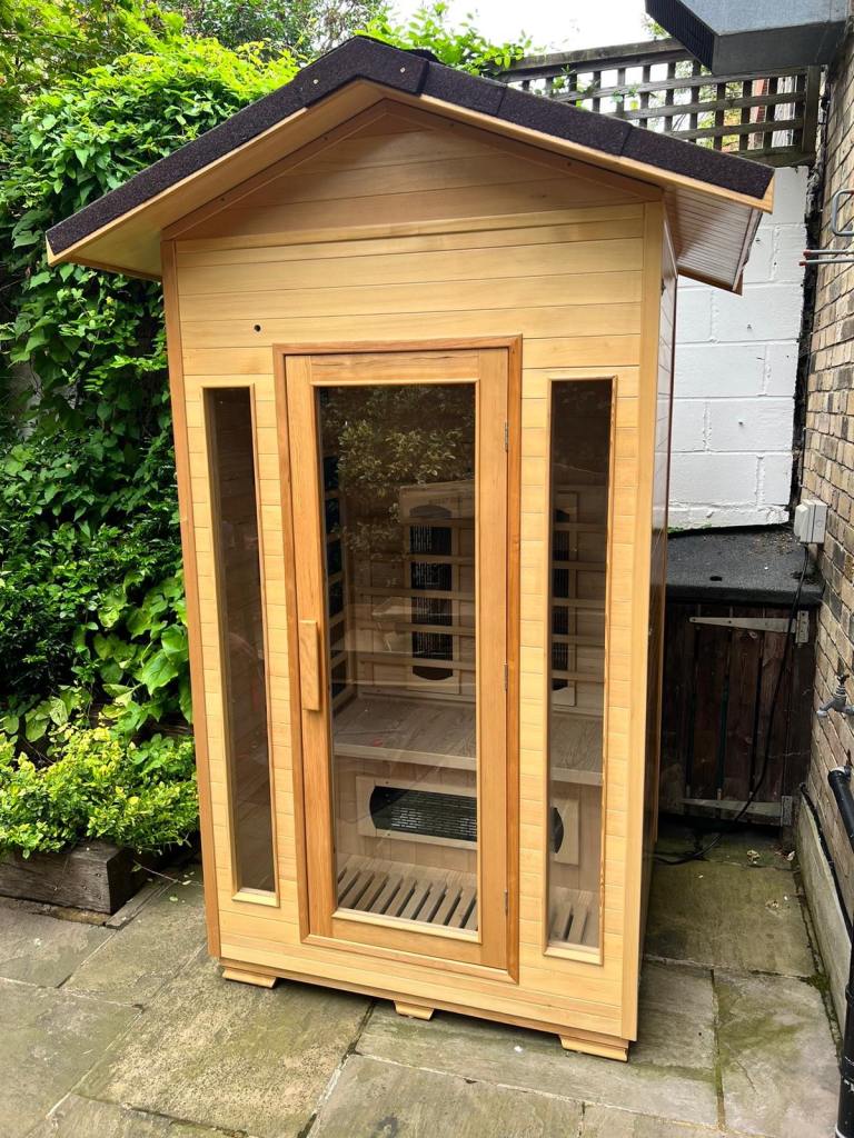 Outdoor Infrared Sauna -   2 Person - Vidalux - Plug In - Perfect Working Condition - Complete Heat