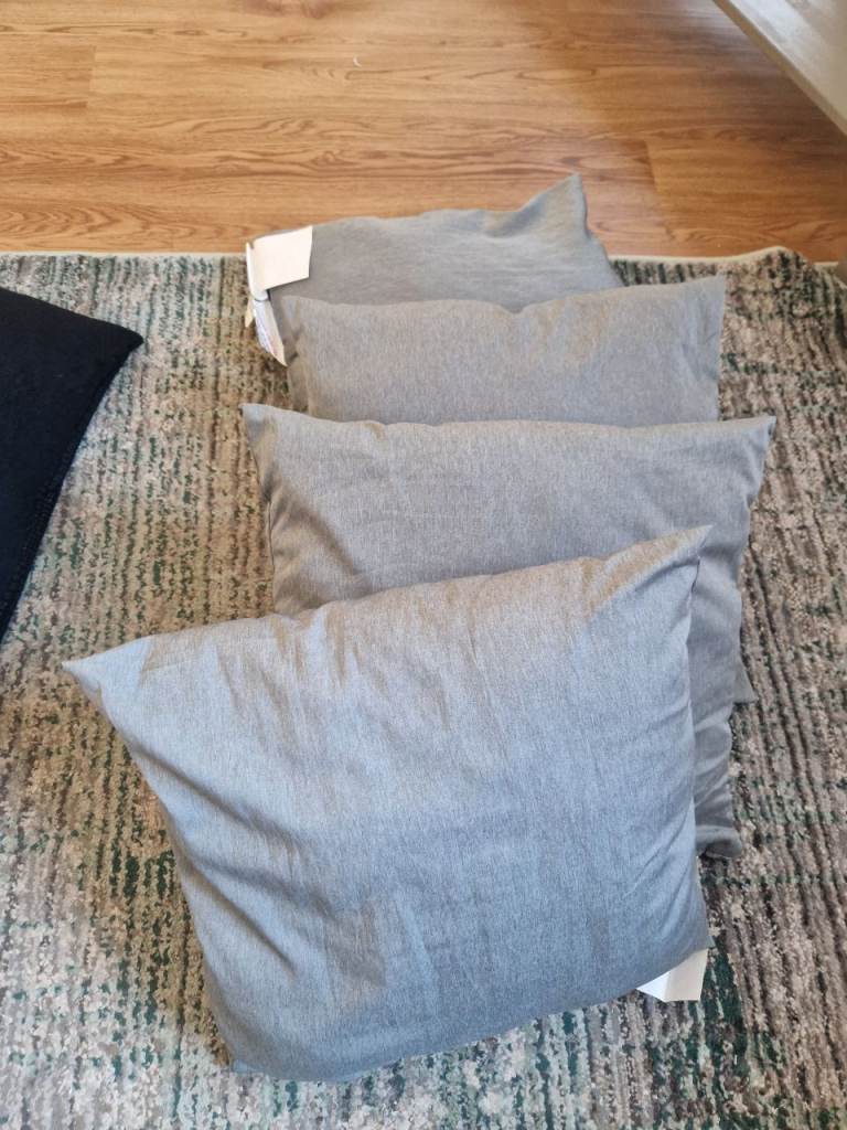 IKEA KÄRLEKSGRÄS Grey Cushions 40x40 cm – As Good As New