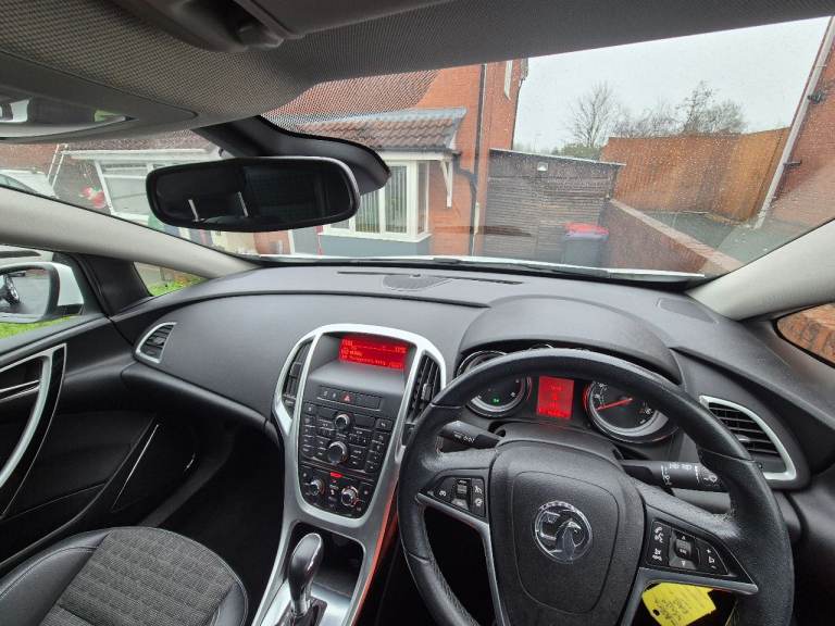 Vauxhall, ASTRA GTC, Hatchback, 2014, Other, 1956 (cc), 3 doors