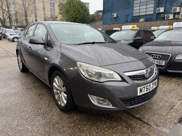 VAUXHALL ASTRA 1.7 CDTi Exclusiv 2011