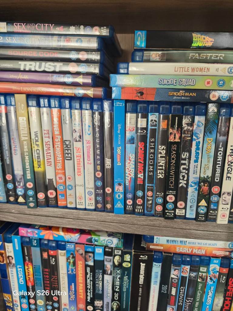 Large Collection of Blu-ray Films – Good Condition