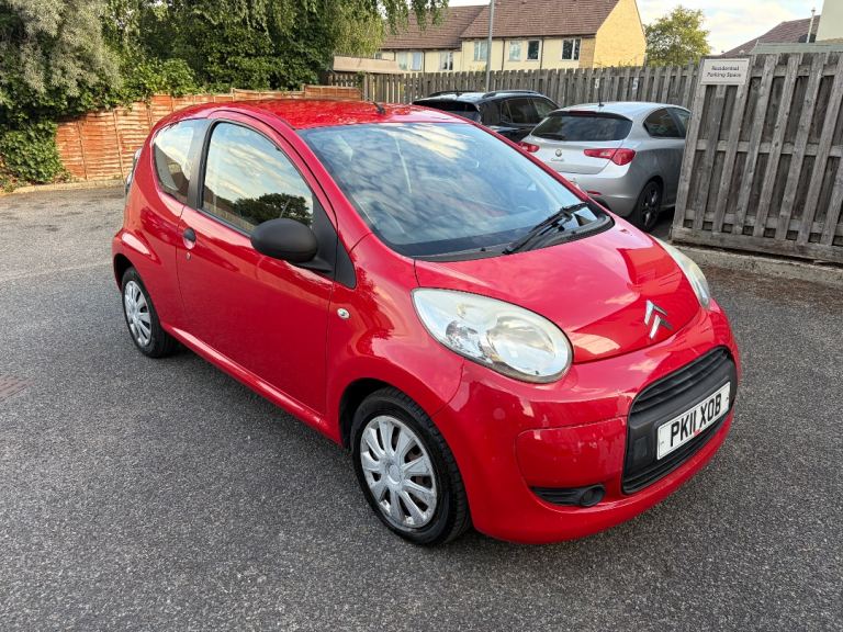 Citroen C1 VTR 3-Door Hatchback 1.0 L Manual Petrol Car 2011 Red