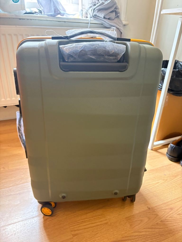Aristocrat Medium Size Hard shell trolley bag