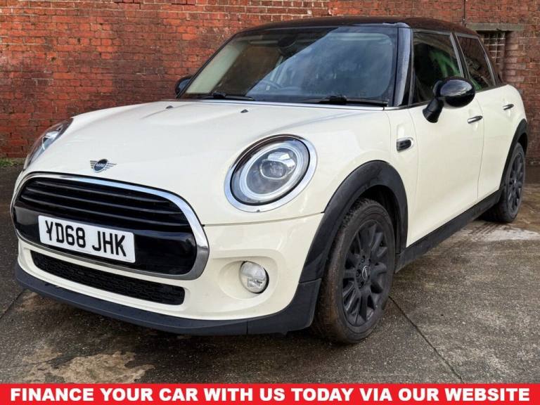 2018 68 MINI HATCH 1.5 COOPER HATCHBACK 5DR PETROL MANUAL EURO 6 (S/S) (136 PS)