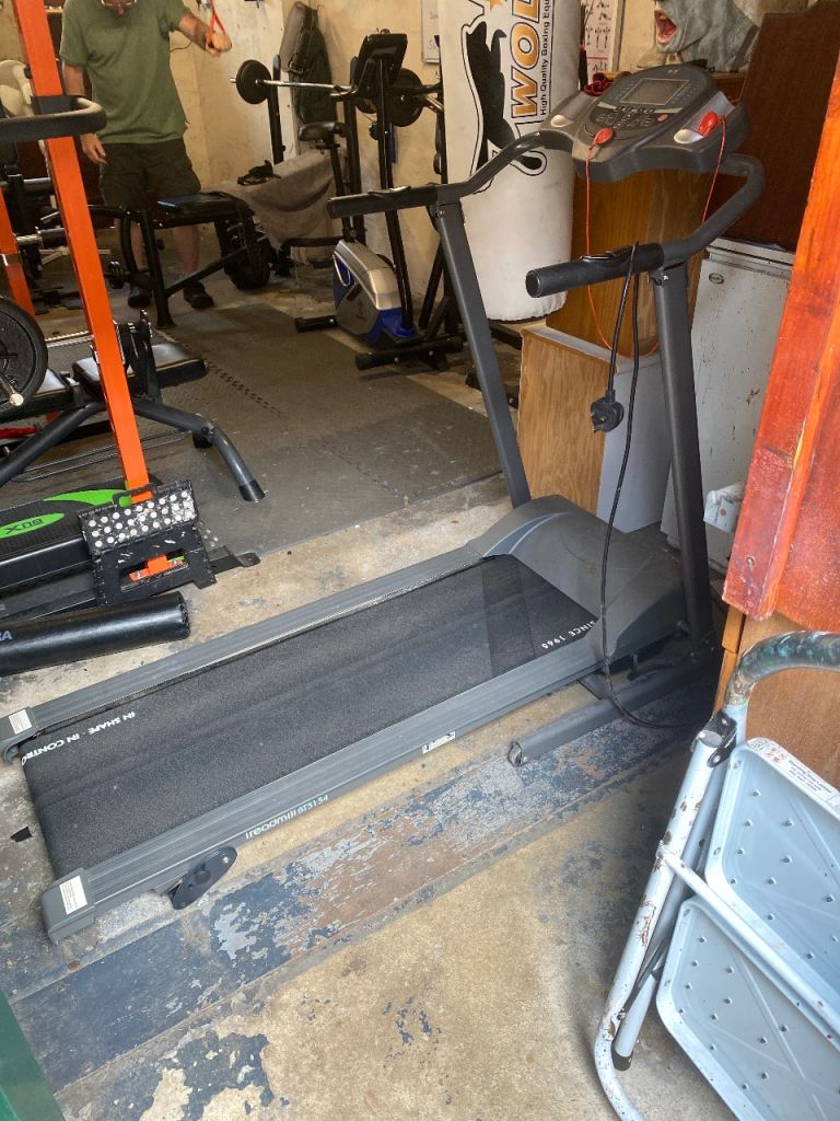 Home Treadmill – Working but with crack in running board