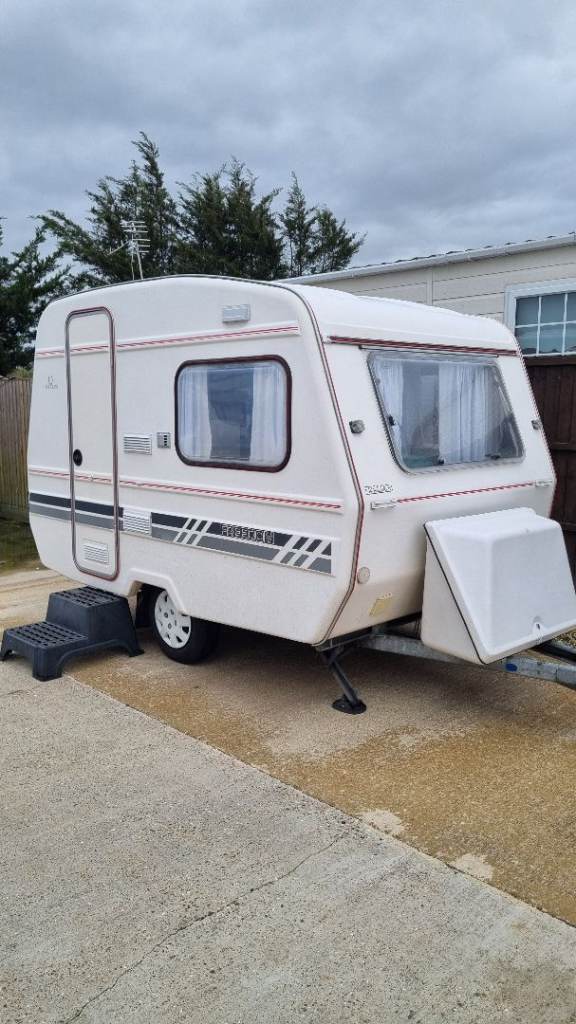 Freedom jerstreem Caravan with air Awning 