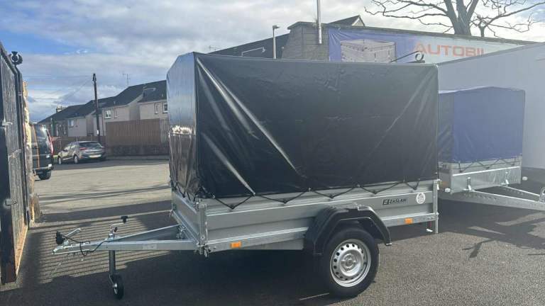 BRAND NEW ZASLAW 7FT X 4FT SINGLE AXLE TRAILER WITH FRAME AND COVER (140CM) 750KG