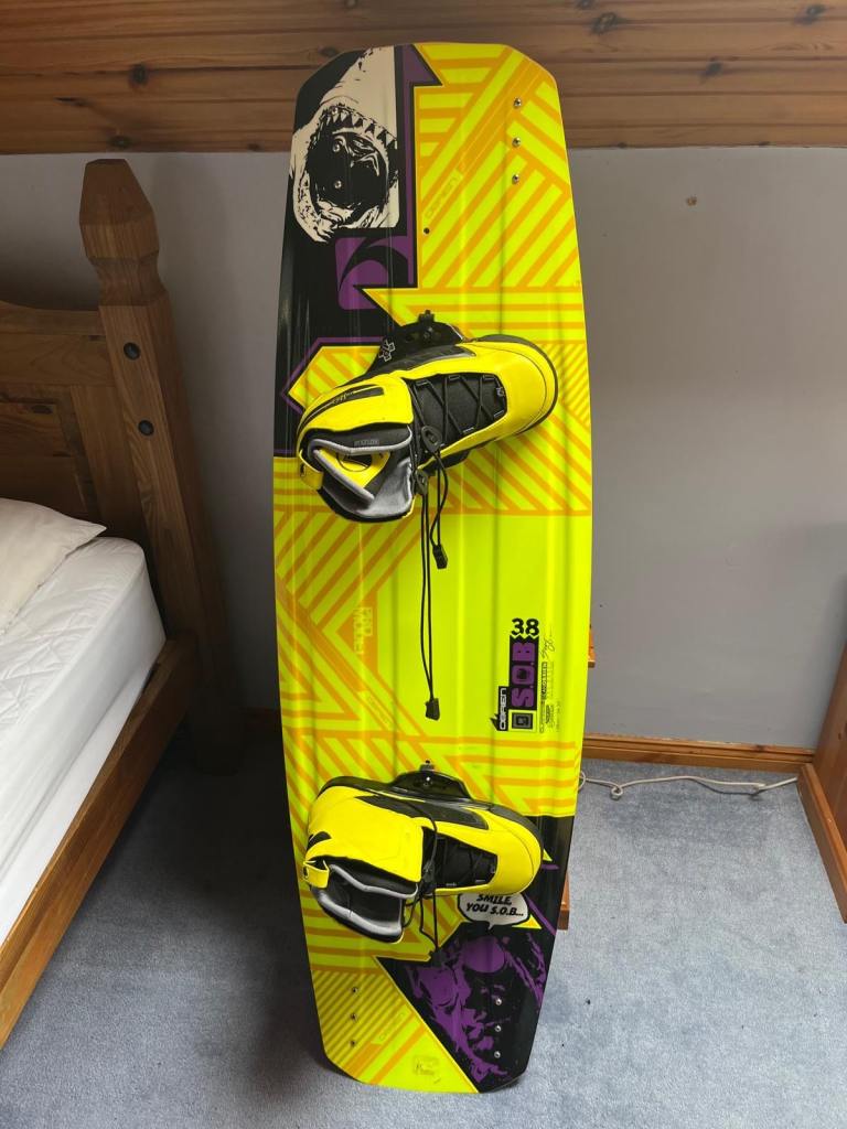 Wakeboard -O’Brien liquid force with padded bag