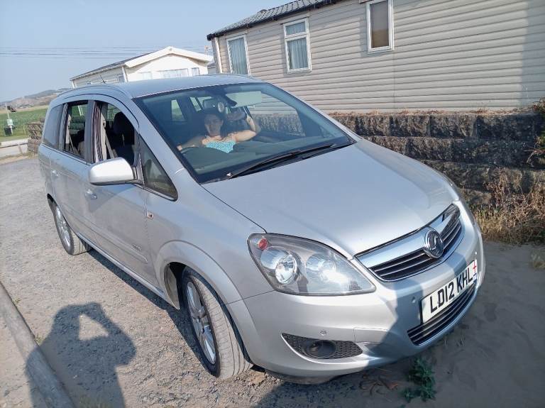 Vauxhall, ZAFIRA, MPV, 2012, Manual, 1686 (cc), 5 doors