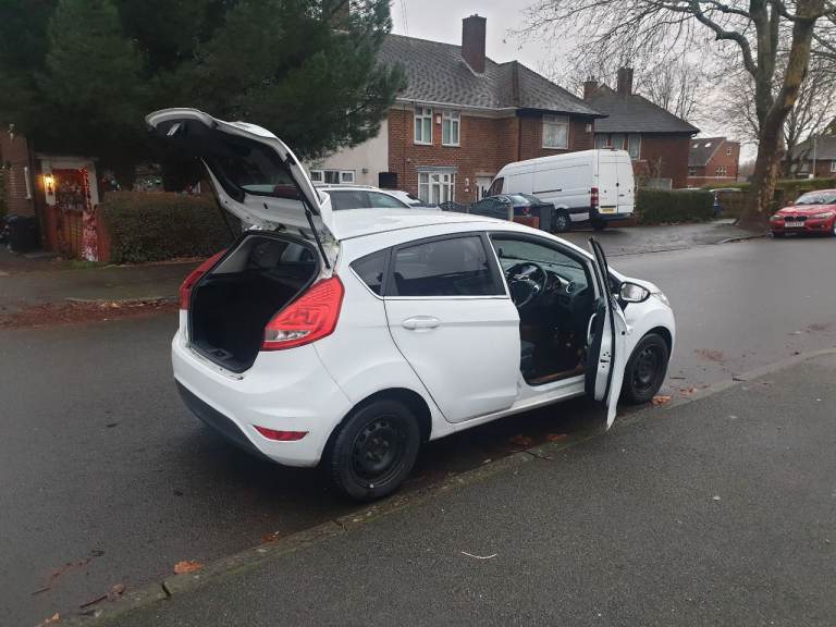 ** QUICK SALE NEEDED ** £550 ONO