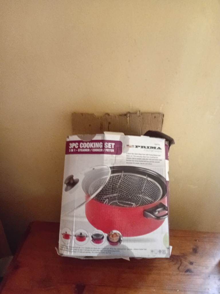 New Prima 3PC Cooking Set - Red Fryer/Steamer/Saucepan