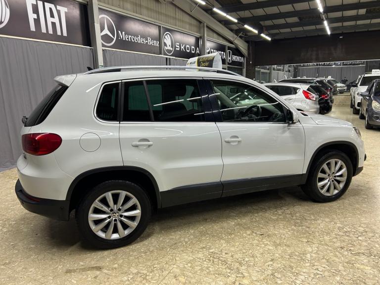 2015 Volkswagen Tiguan 2.0 TDi BlueMotion Tech Match 4MOTION 5dr 150 DSG ESTATE Diesel Automatic