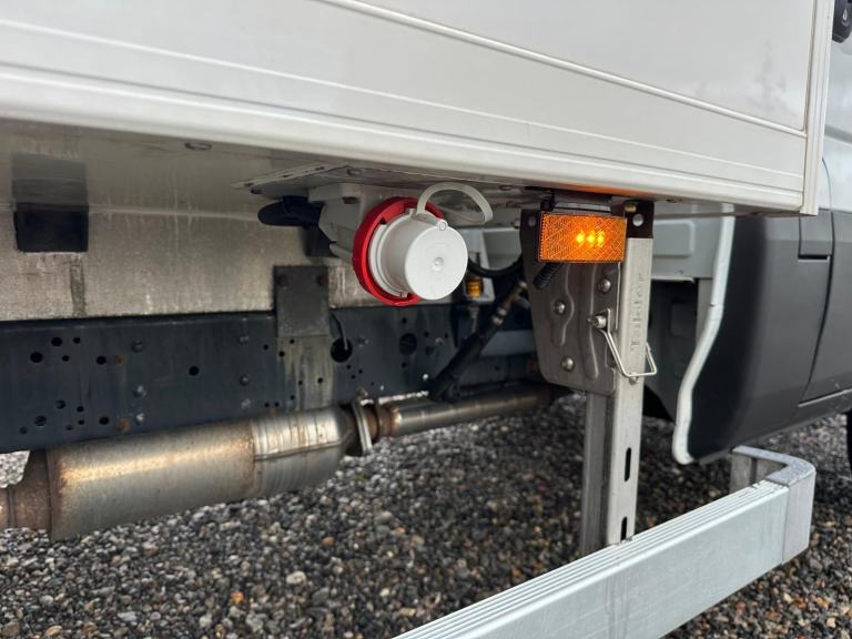 2021 Iveco Daily 72-180 HI MATIC REFRIGERATED BOX VAN 