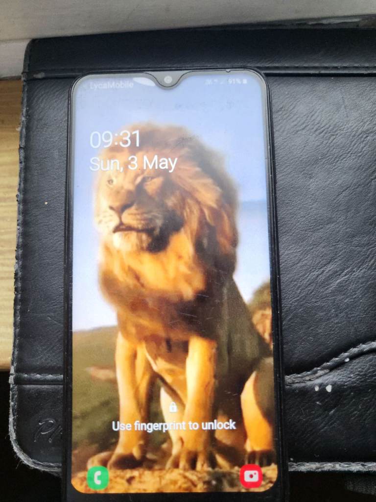SAMSUNG Galaxy A20e smartphone 