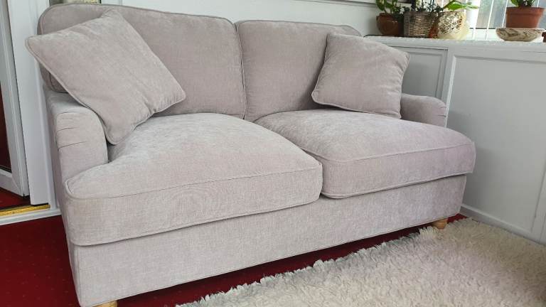 Roseland Sofa 'As New'