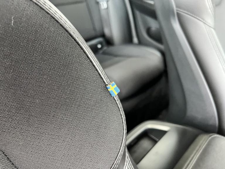 VOLVO V60 2.0 Momentum Plus D3 Silver Manual Diesel 2019