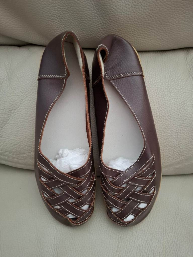 Ladies Brown Shoes, Size 42