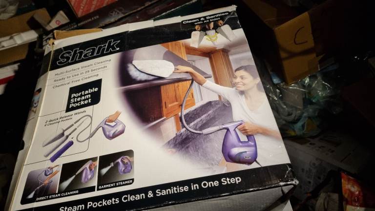 SHARK portable Steam Multi-Purpose Handheld STEAM CLEANER