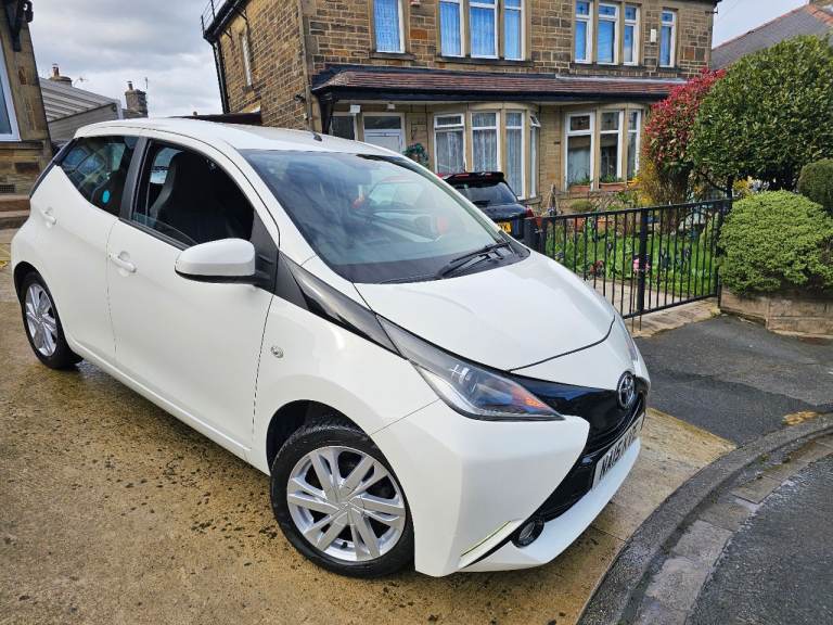 ★2015 TOYOTA AYGO 1.0 5DR EXPRESSION! ★60K MILES! STUNNING £20 ROAD TAX LIKE CITROEN C1 PEUGEOT 108 