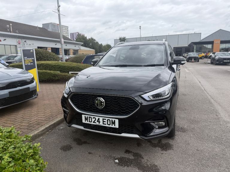 Low mileage. MG Motor UK, ZS, Hatchback, 2024, Manual, 1498 (cc), 5 doors