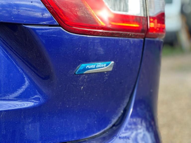 2015 Nissan Qashqai 1.5 dCi N-Tec+ 5dr HATCHBACK DIESEL Manual