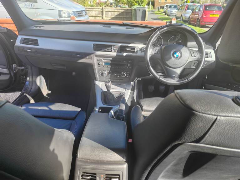 BMW, 3 SERIES, Saloon, 2012, Manual, 1995 (cc), 4 doors