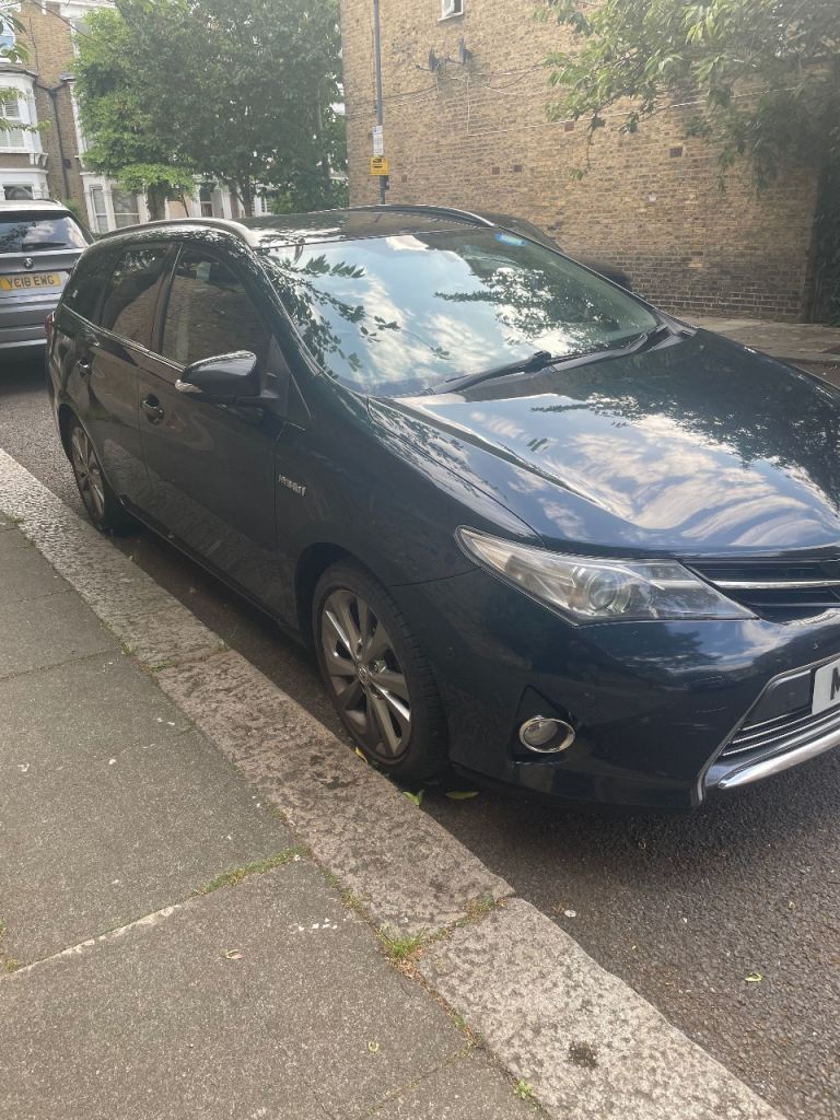 Toyota Auris 2015 estate  , Hybrid 