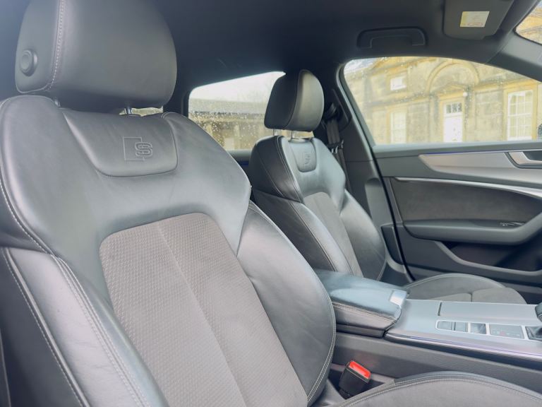 Audi A6 2.0 TDI 40 S TRONIC 2019 AVANT BLACK PACK AND HIGH SPEC MINT EXAMPLE 