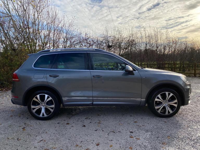 2014 Volkswagen Touareg 3.0 TDI V6 BlueMotion Tech R-Line Tiptronic 4WD Euro 5 (s/s) 5dr ESTATE D...