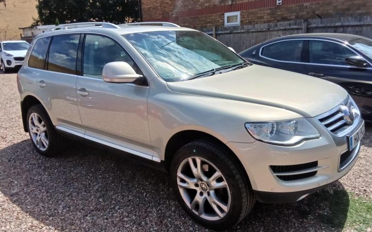 2011 Volkswagen Touareg 3.0 TDI V6 SE Tiptronic 4WD Euro 5 (s/s) 5dr Diesel Automatic