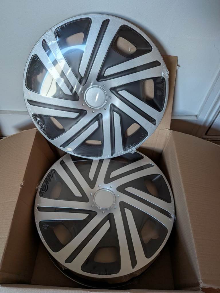 4 new hub caps