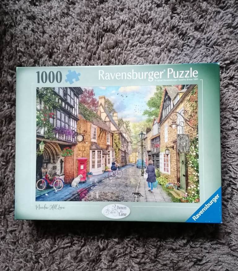 Ravensburger 1000 Piece Jigsaw Puzzle – Lovely Street Scene
