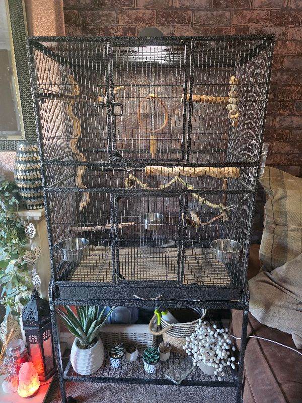 Large Bird cage wirh everything you need including U.V light!!