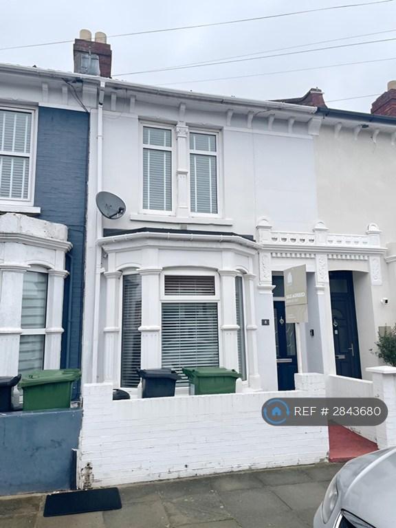 3 bedroom house in Wallington Road, Portsmouth, PO2 (3 bed) (#2843680)