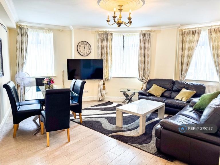 2 bedroom flat in Dudley Court, London, W1H (2 bed) (#2716187)