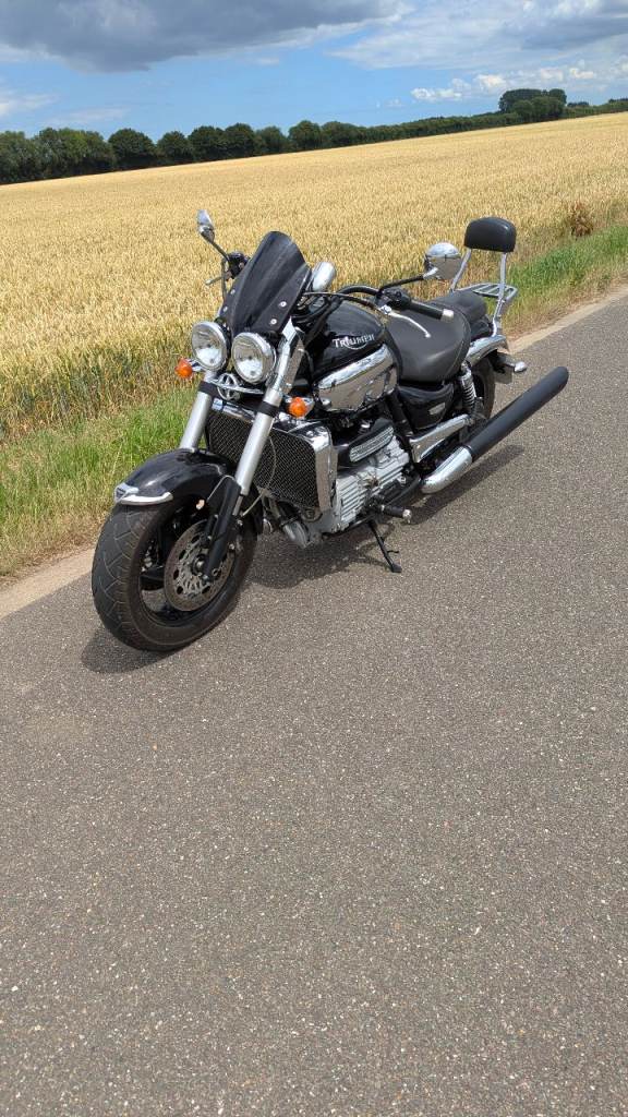 Triumph, ROCKET, 2006, 2300 (cc)