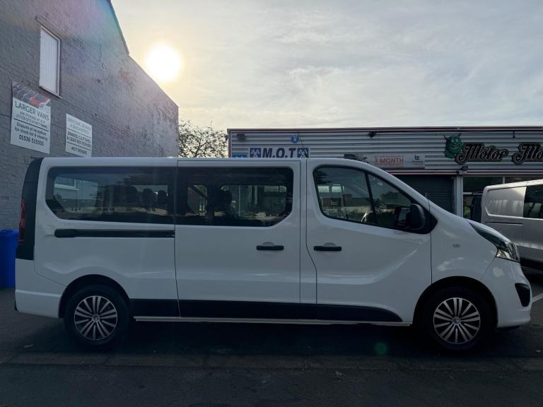 Vauxhall Vivaro 1.6 CDTi 2900 BiTurbo ecoFLEX 9 Seat LWB Minibus  DIESEL 2016/16