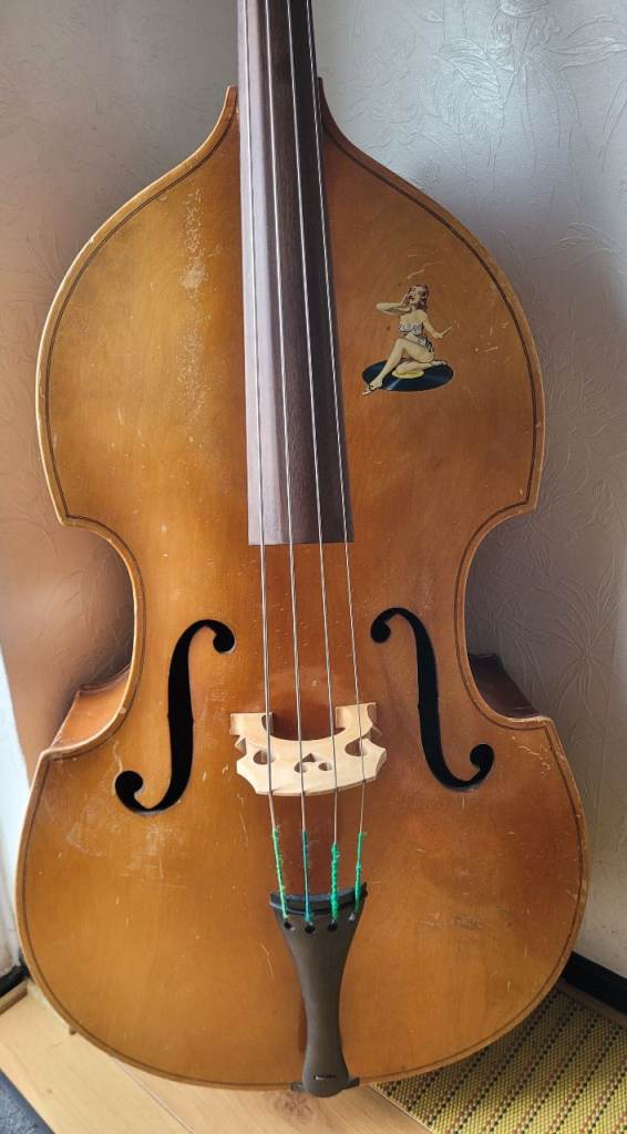 VINTAGE 3/4 size Czech double bass